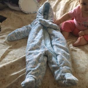 Blue 6to 9 months bear pj suit